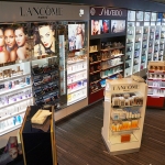D S C06102 Cosmetic